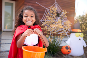 Niña en halloween