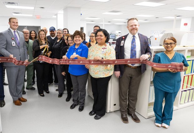 Ribbon cutting ceremony at the STHS Edinburg Laboratory Services Expansion Grand Opening