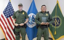 South Texas Health System reconoce a los agentes de Aduanas y Protección Fronteriza de EE. UU. Con el premio Hometown Heroes